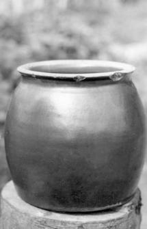 Clay vessel