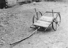 Two-wheeled handcart