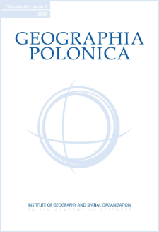 Relationships between sunshine duration and air temperature in Poland