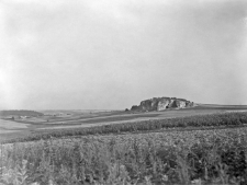 Strzegowa, powiat Olkusz : widok na Jaskinię Jasną