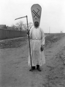 Wołyń (Gródek?) : zwyczaje świąteczne w okresie Bożego Narodzenia : przebierańcy